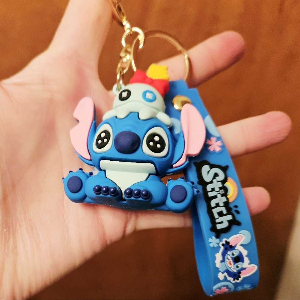 Disney Stitch Cosmetic Bag +  Bagcharm/Keychain - Picture 4 of 16